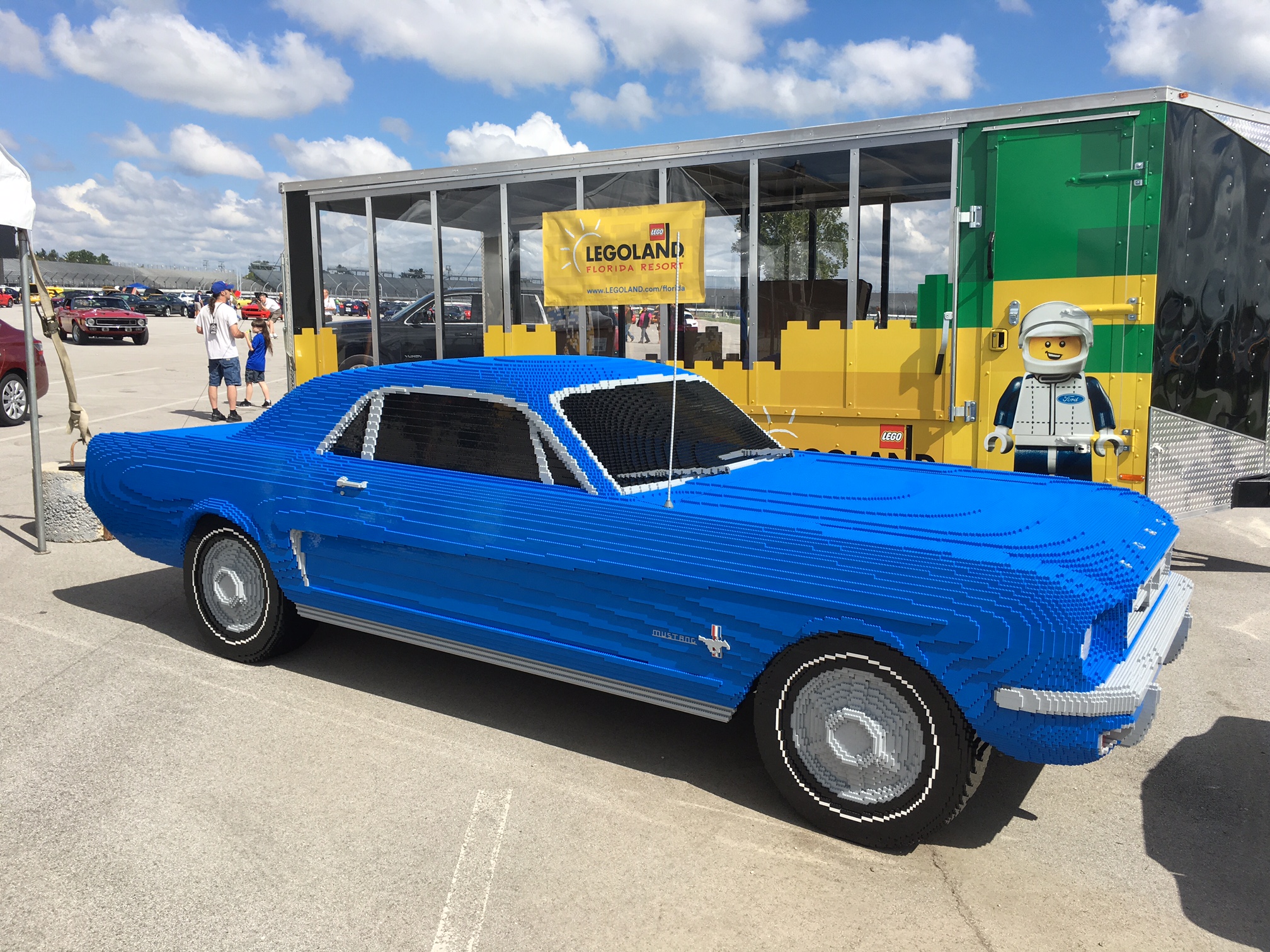 legoland mustang