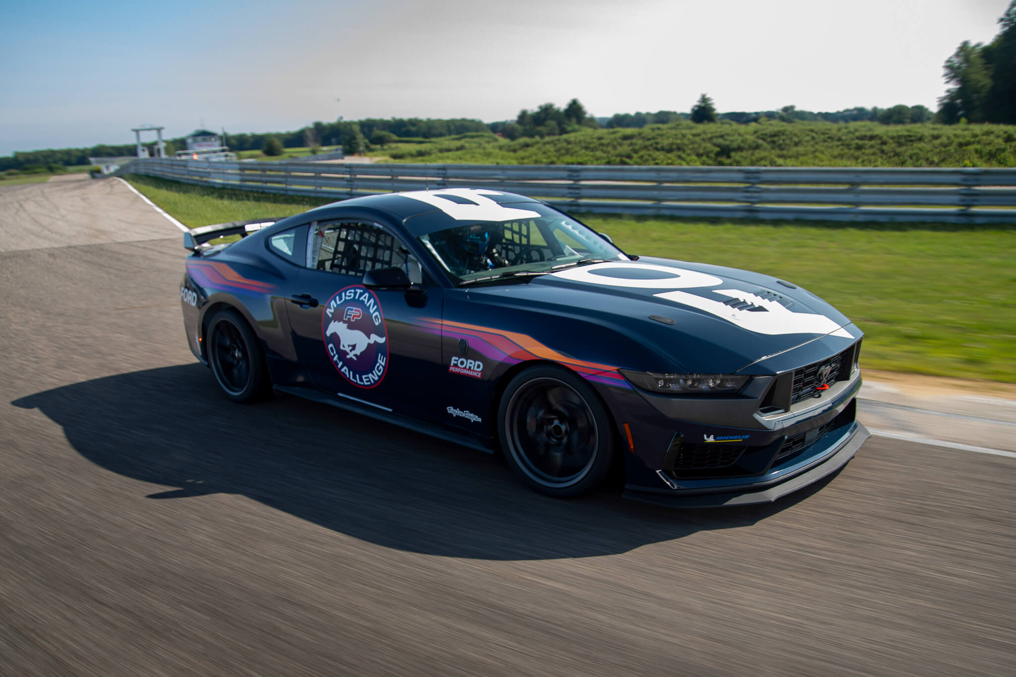 Dark Horse R – Ford Performance’s Latest Turn-Key Track Mustang