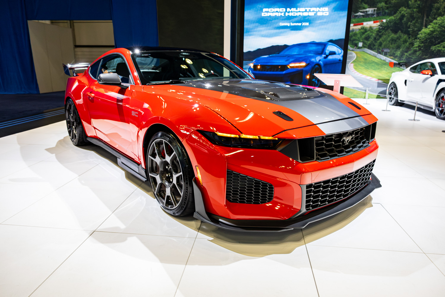 Race Red Dark Horse SC